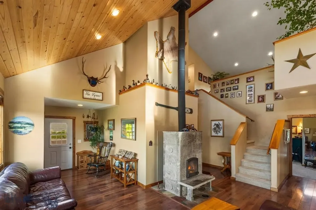 702 Nebula Street Livingston MT 59047
