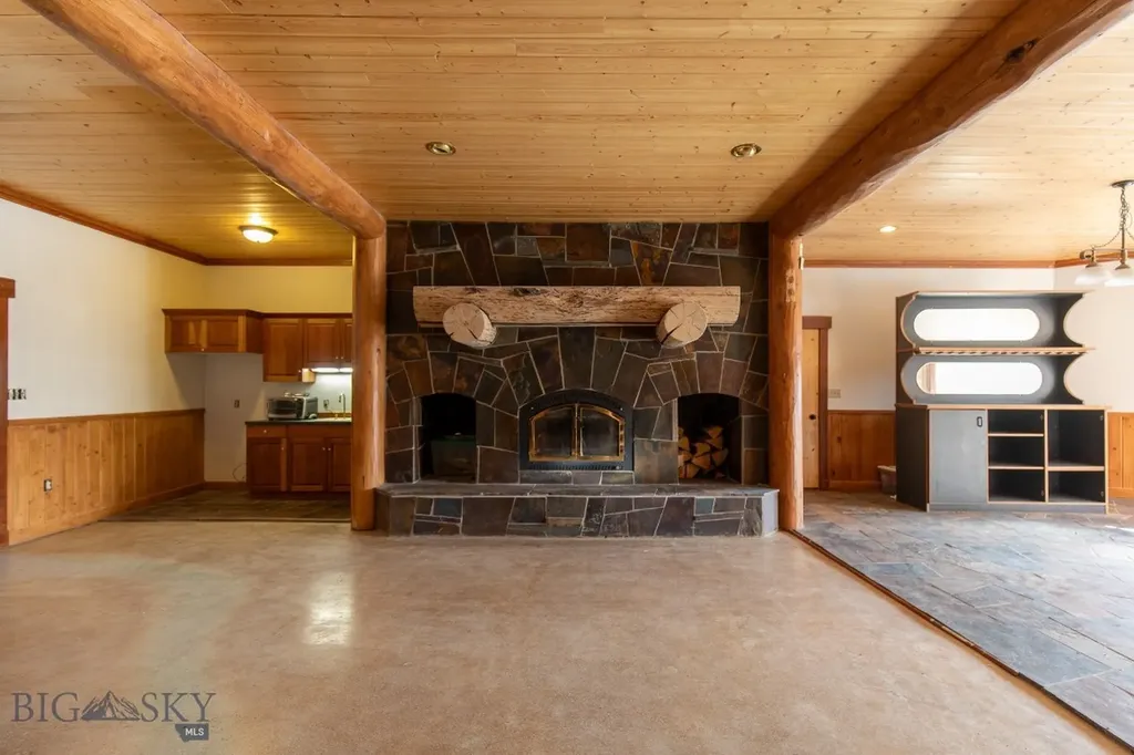 1380 Glacier View Drive Deer Lodge MT 59722