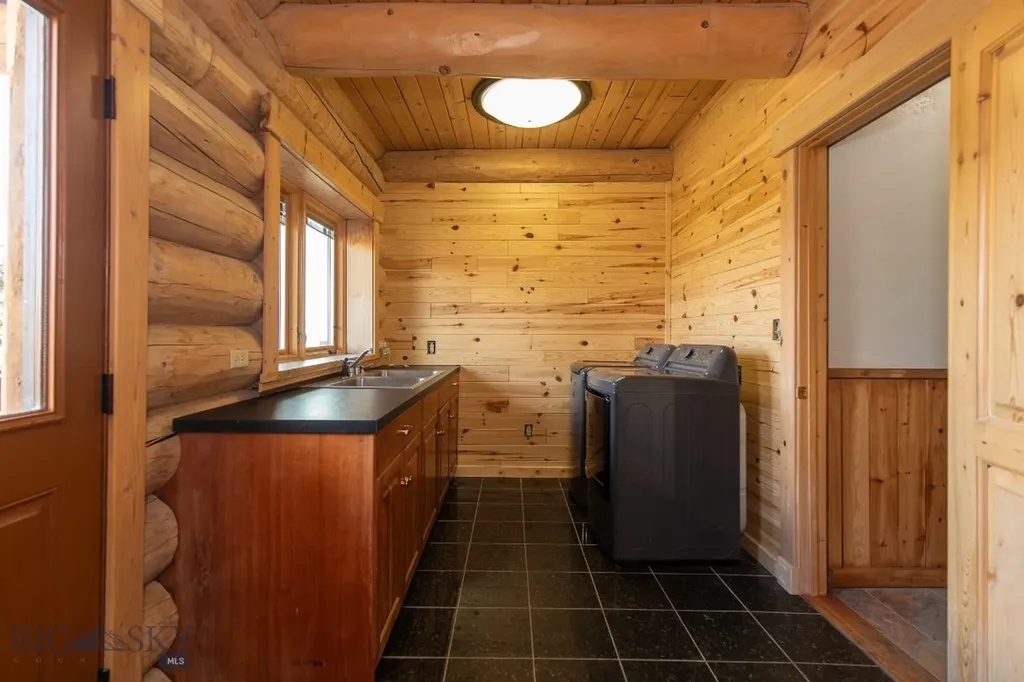 1380 Glacier View Drive Deer Lodge MT 59722