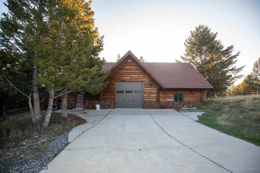 1380 Glacier View Drive Deer Lodge MT 59722