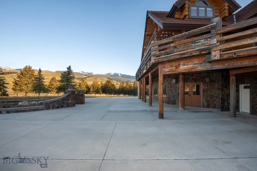 1380 Glacier View Drive Deer Lodge MT 59722