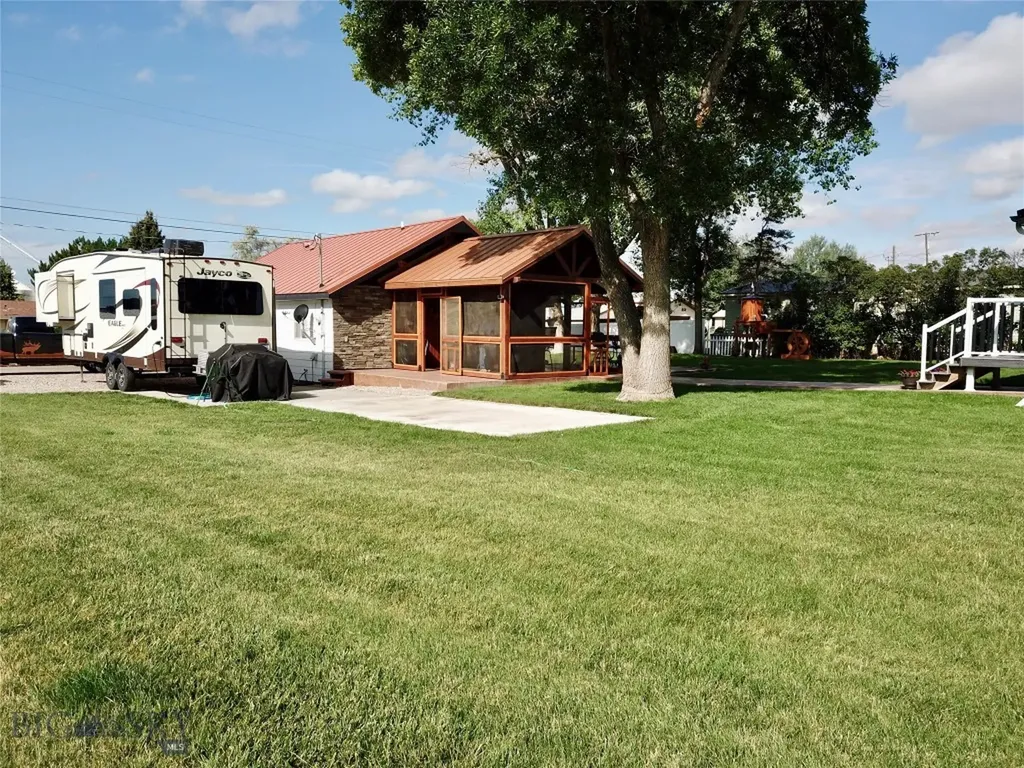 1116 27th Street Fort Benton MT 59442
