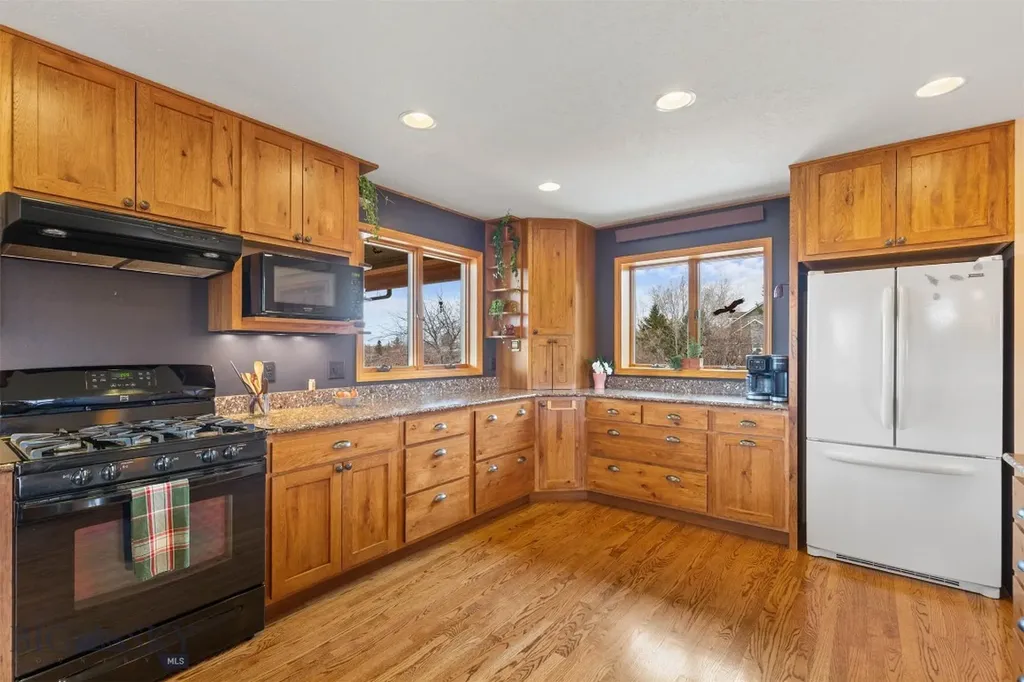 51 Schutz Lane Bozeman MT 59718