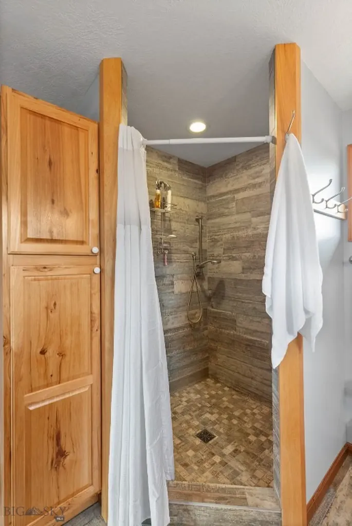 51 Schutz Lane Bozeman MT 59718