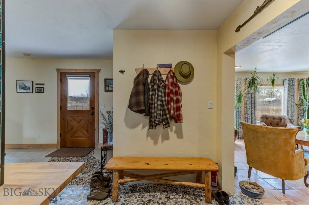 402 2nd Avenue N Clyde Park MT 59018