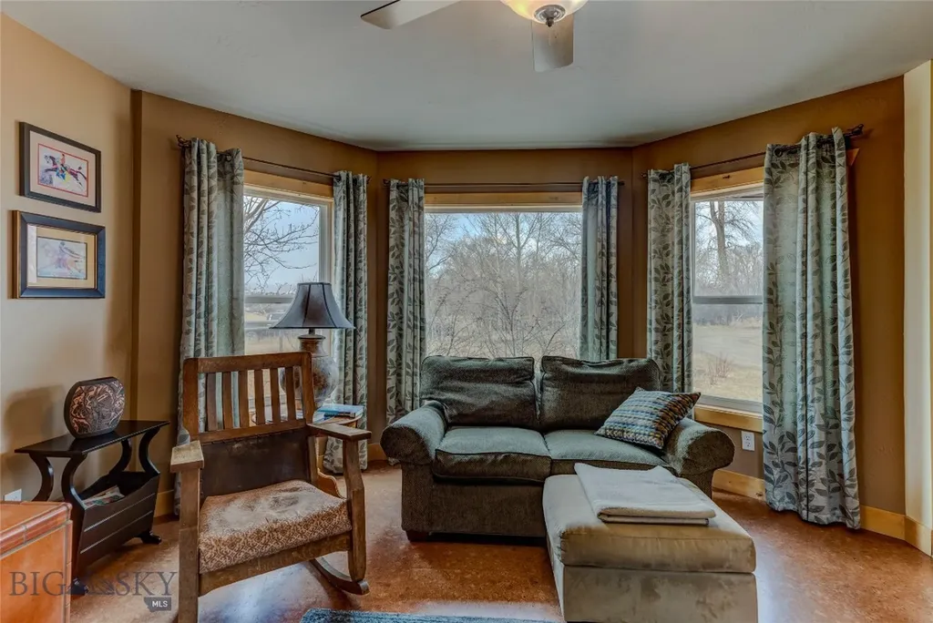 402 2nd Avenue N Clyde Park MT 59018