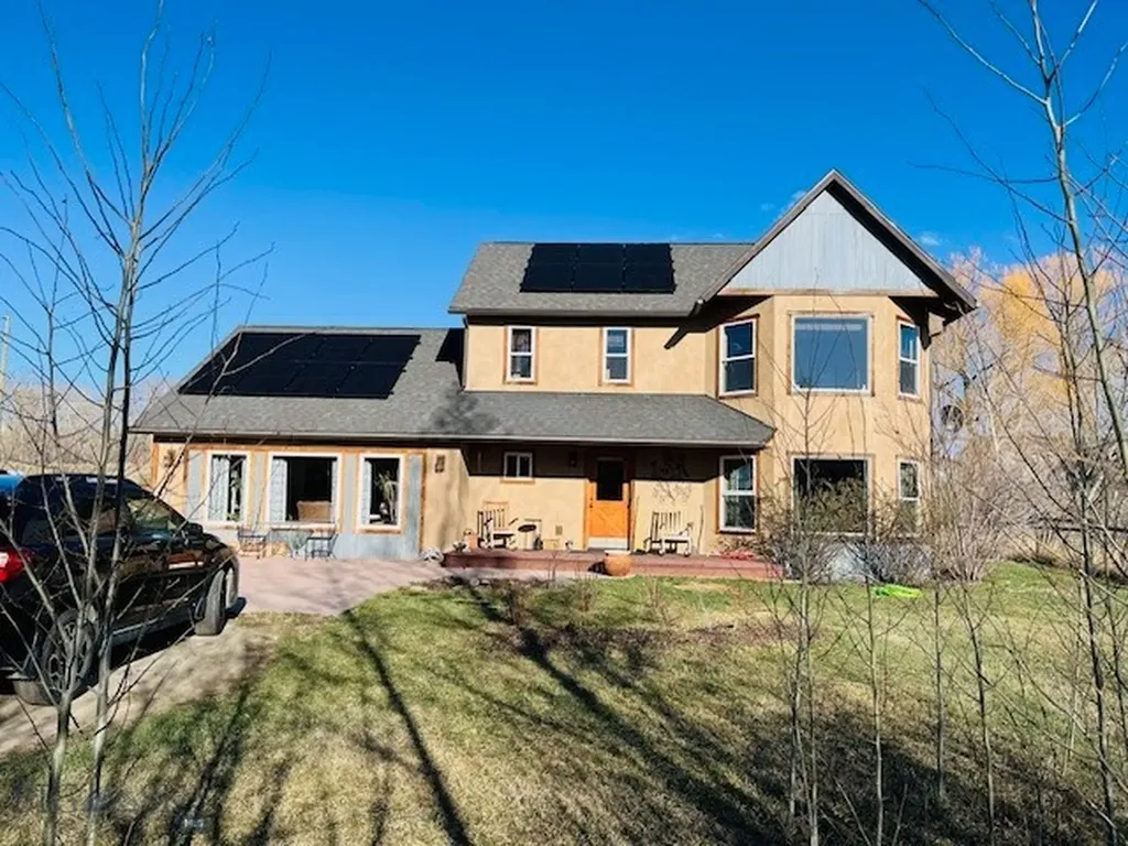 402 2nd Avenue N Clyde Park MT 59018