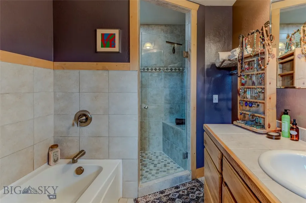 402 2nd Avenue N Clyde Park MT 59018