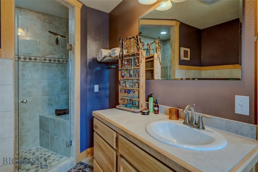 402 2nd Avenue N Clyde Park MT 59018