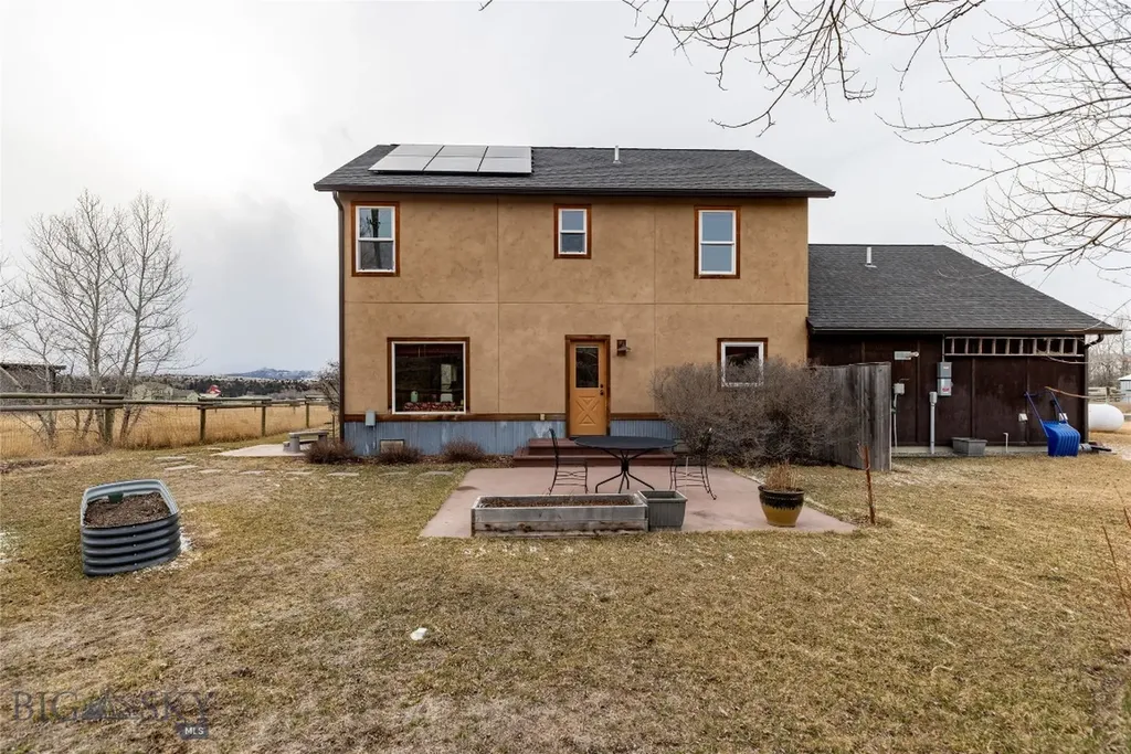402 2nd Avenue N Clyde Park MT 59018