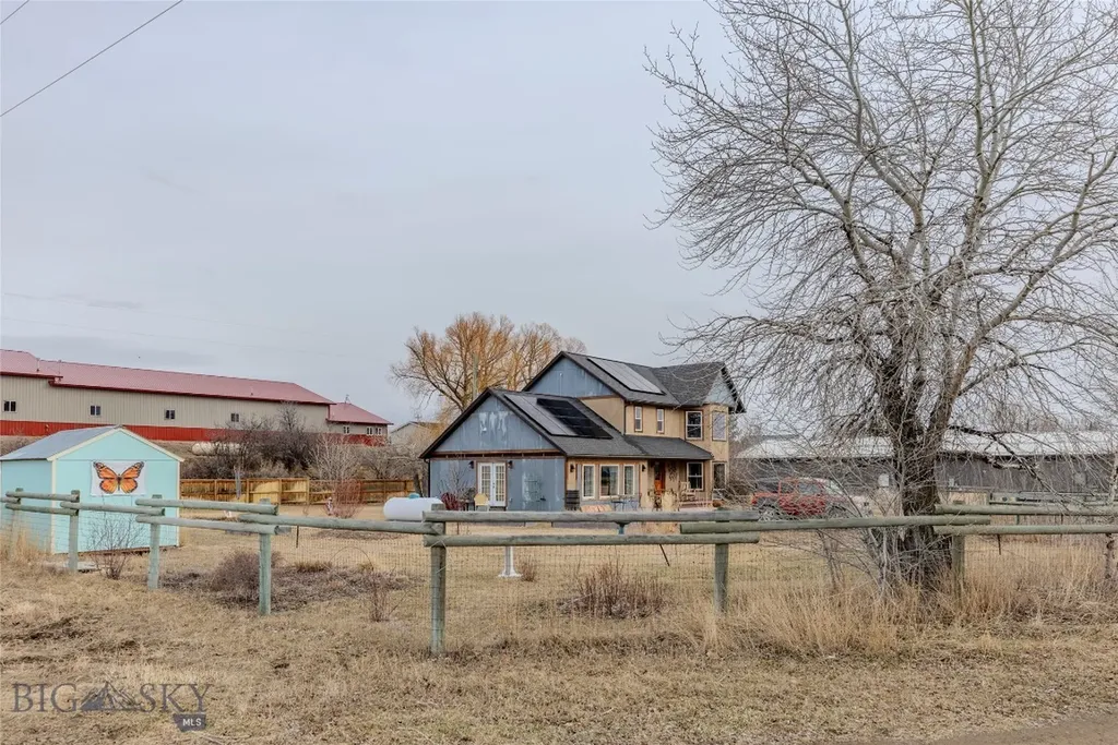 402 2nd Avenue N Clyde Park MT 59018