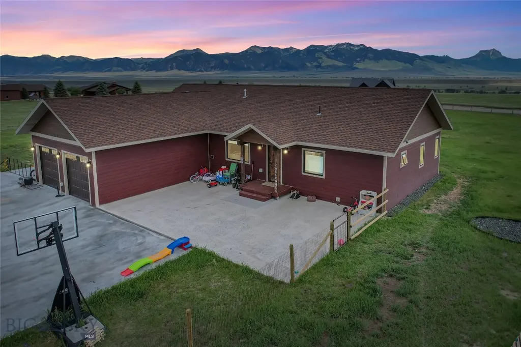 13 Diamondback Road Ennis MT 59729
