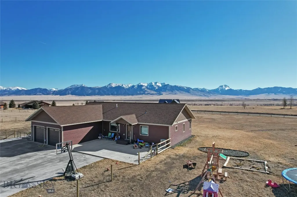 13 Diamondback Road Ennis MT 59729
