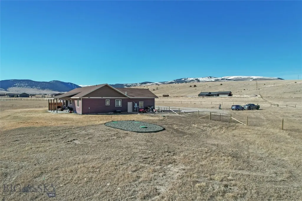 13 Diamondback Road Ennis MT 59729