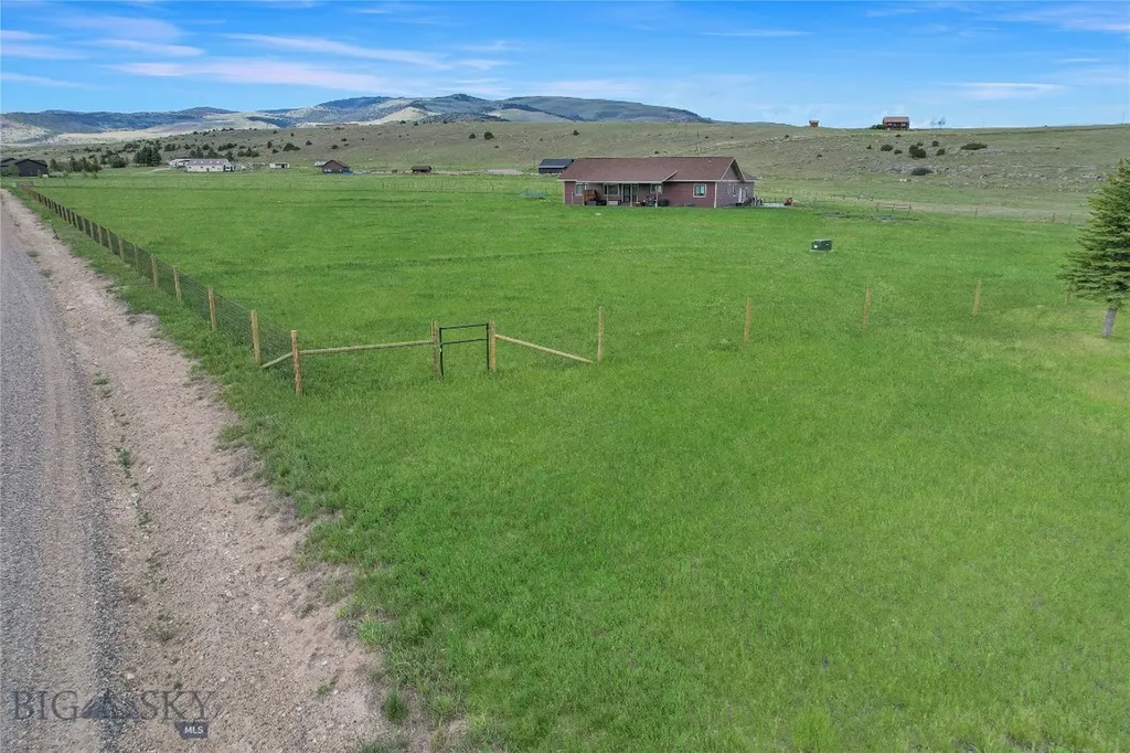 13 Diamondback Road Ennis MT 59729