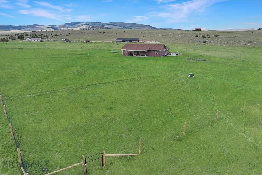 13 Diamondback Road Ennis MT 59729