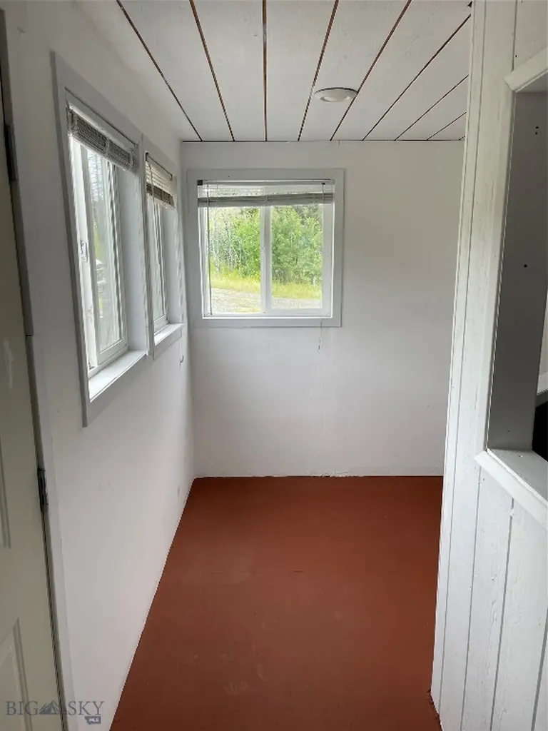 10 Lower Rader Creek Road Whitehall MT 59759