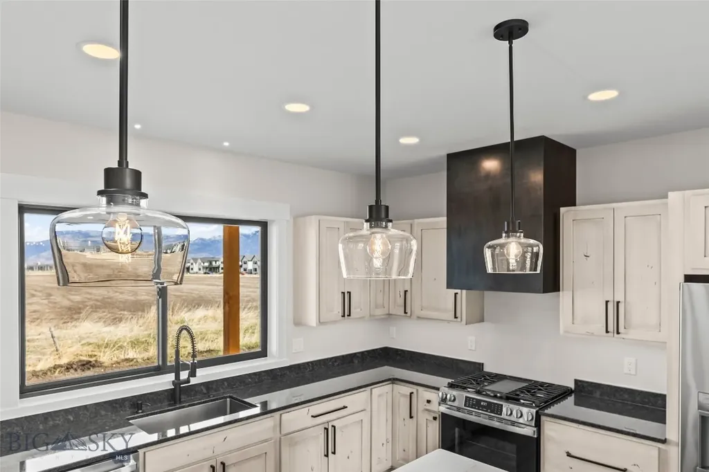 1521 Cambridge Drive Bozeman MT 59715