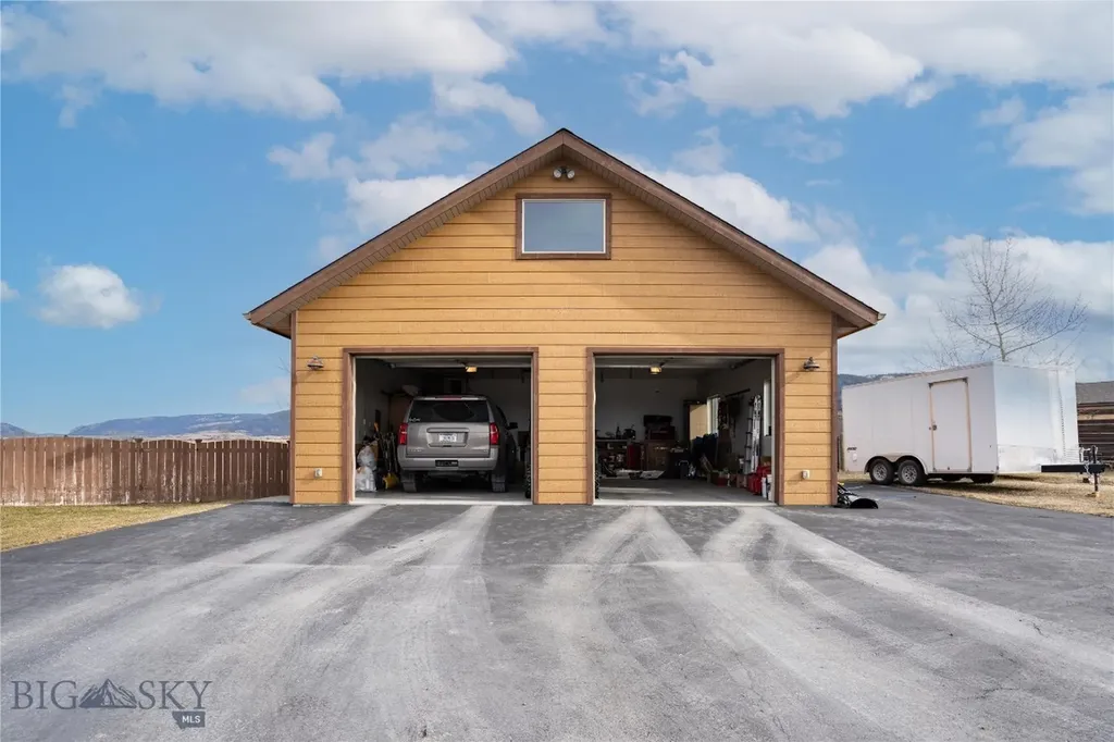 220 Cayuse Trail Bozeman MT 59718