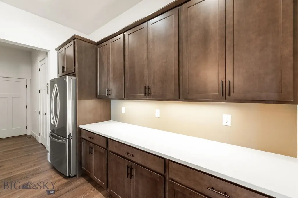 1609 Wyatt Earp Belgrade MT 59714
