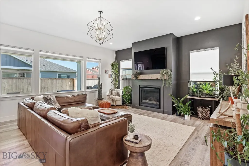 1711 Wyatt Earp Court Belgrade MT 59714