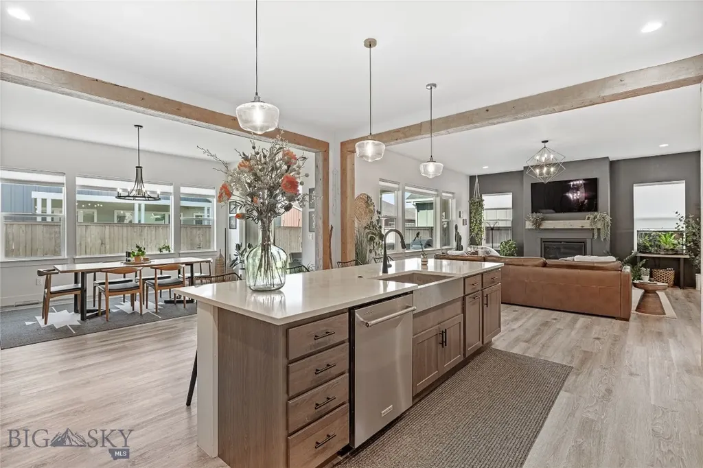 1711 Wyatt Earp Court Belgrade MT 59714