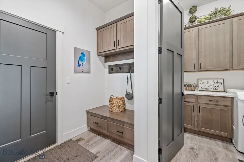 1711 Wyatt Earp Court Belgrade MT 59714