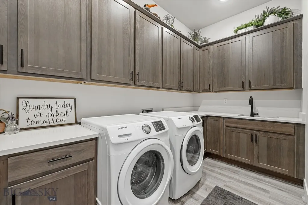 1711 Wyatt Earp Court Belgrade MT 59714