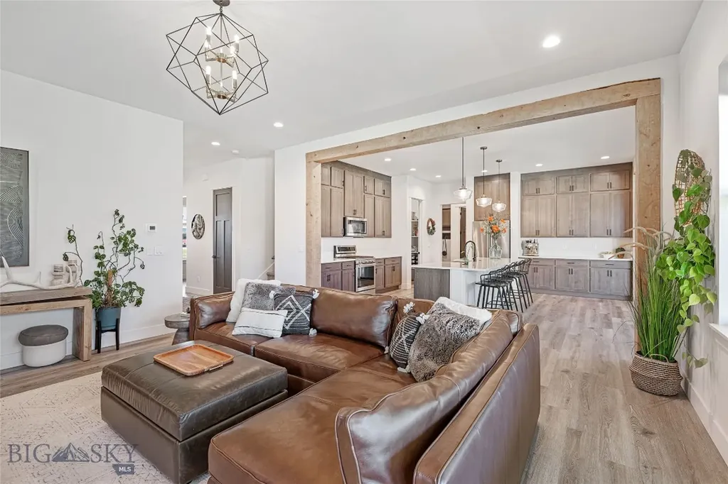 1711 Wyatt Earp Court Belgrade MT 59714
