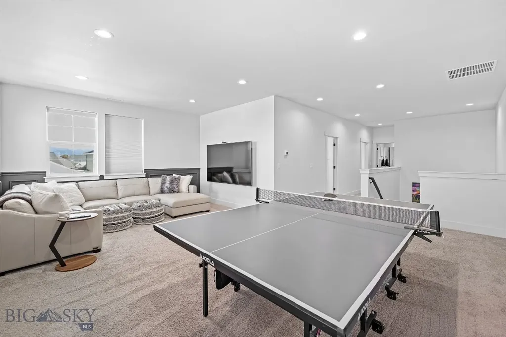 1711 Wyatt Earp Court Belgrade MT 59714
