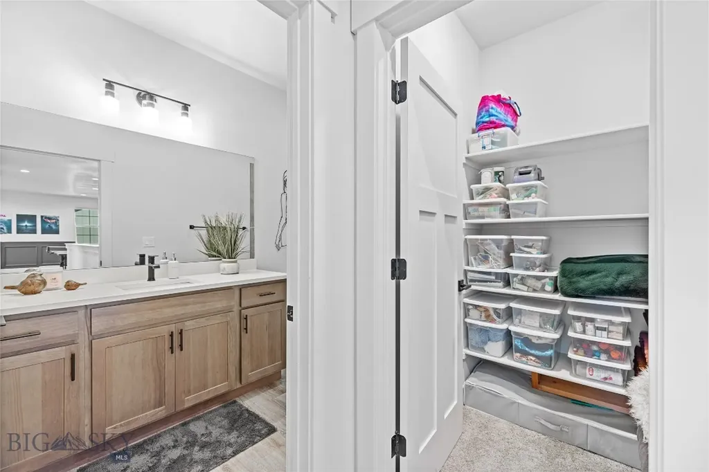 1711 Wyatt Earp Court Belgrade MT 59714