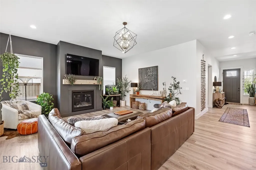 1711 Wyatt Earp Court Belgrade MT 59714
