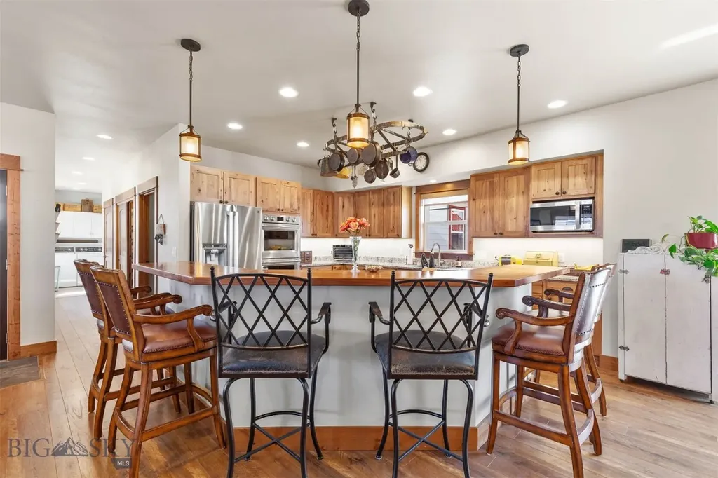1707 Roundup Boulevard Belgrade MT 59714
