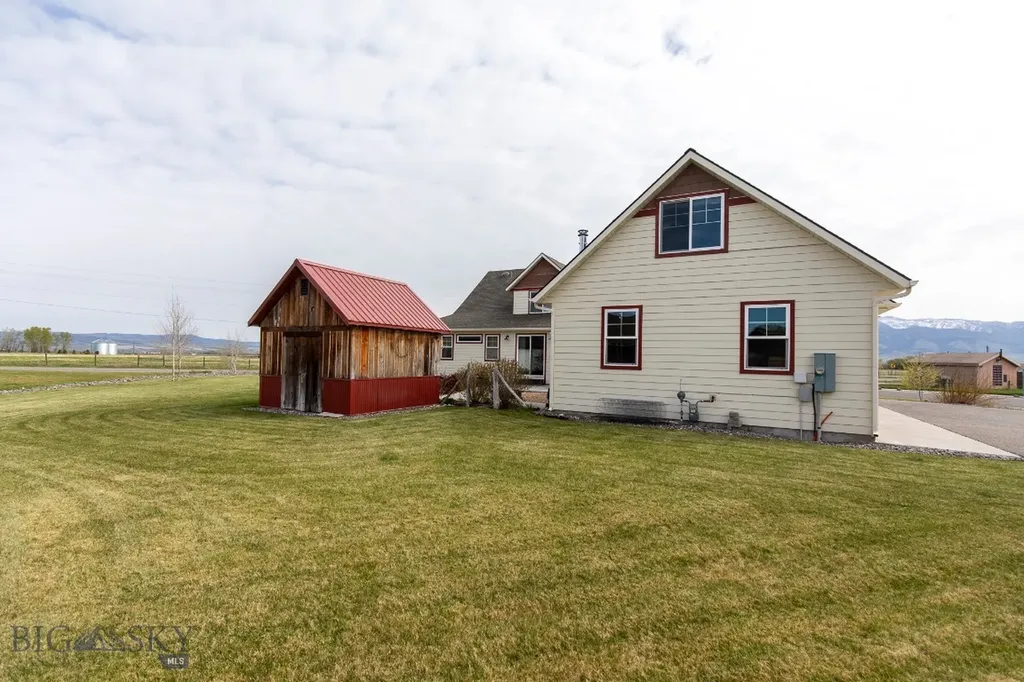 1707 Roundup Boulevard Belgrade MT 59714