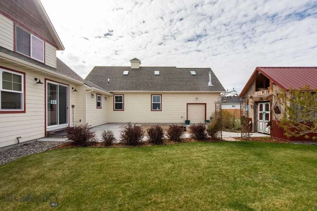 1707 Roundup Boulevard Belgrade MT 59714