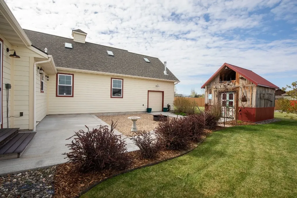 1707 Roundup Boulevard Belgrade MT 59714