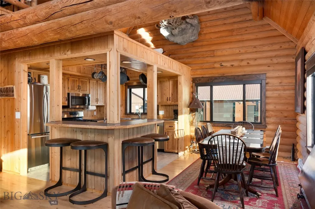 198 E River Road Emigrant MT 59027
