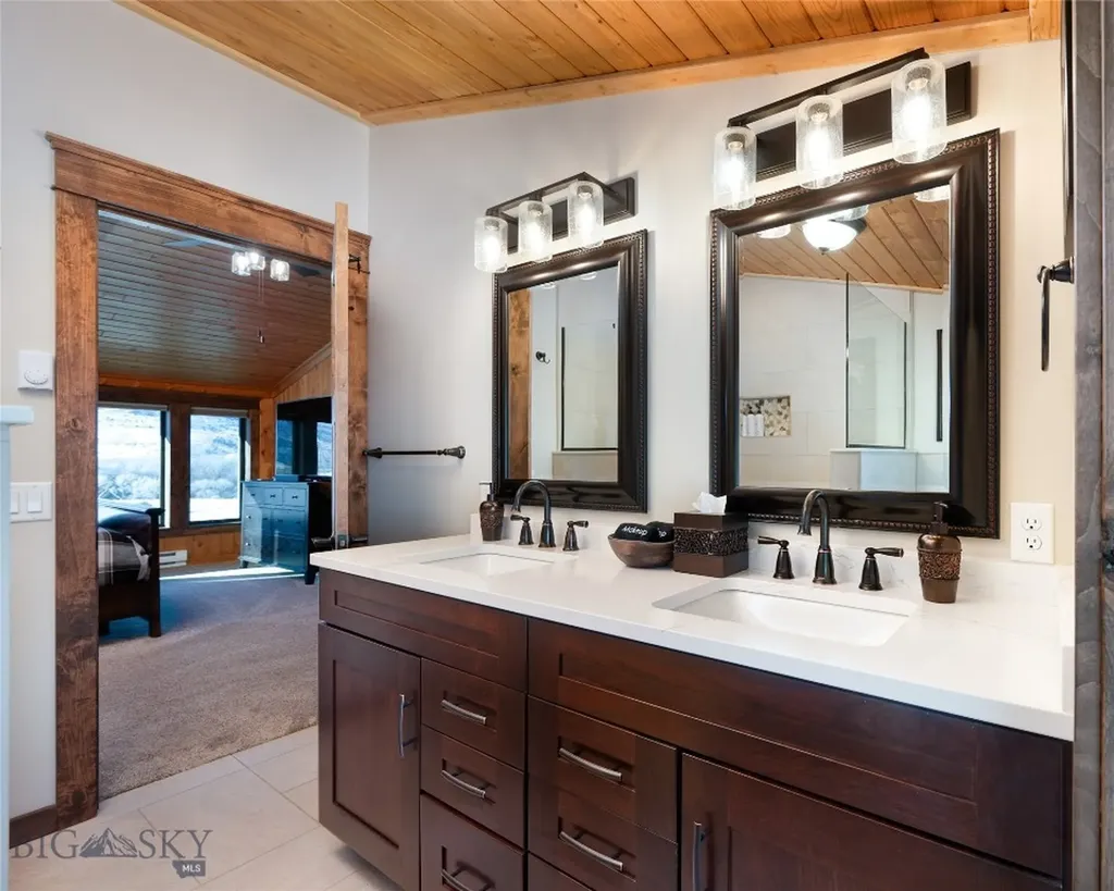 198 E River Road Emigrant MT 59027