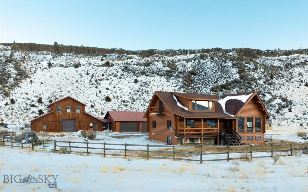 198 E River Road Emigrant MT 59027