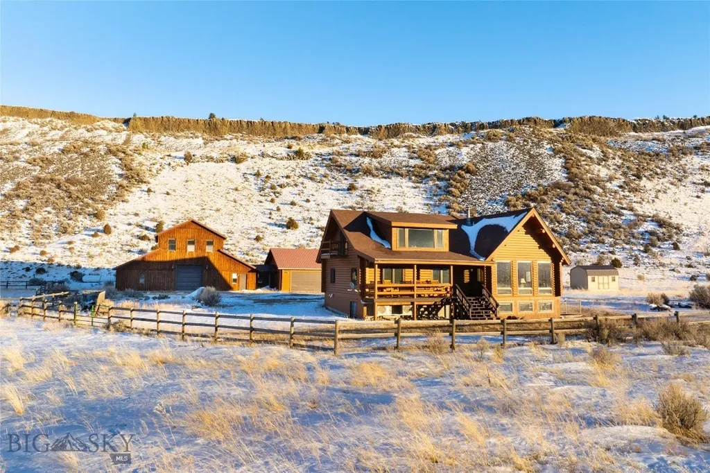 198 E River Road Emigrant MT 59027