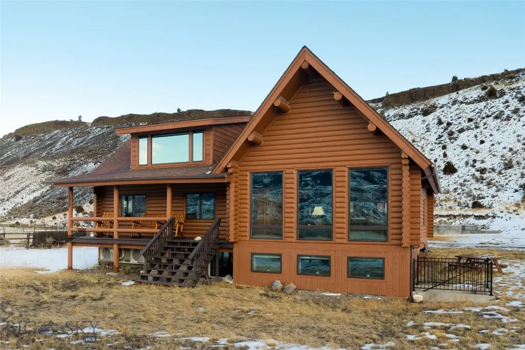 198 E River Road Emigrant MT 59027
