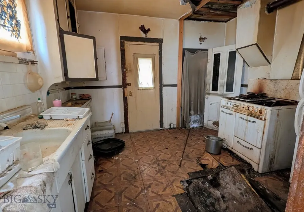 104 E Center Butte MT 59701
