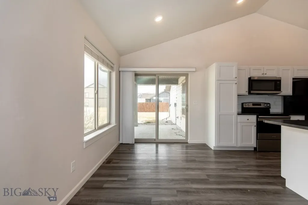 1718 Shelby Avenue Belgrade MT 59714