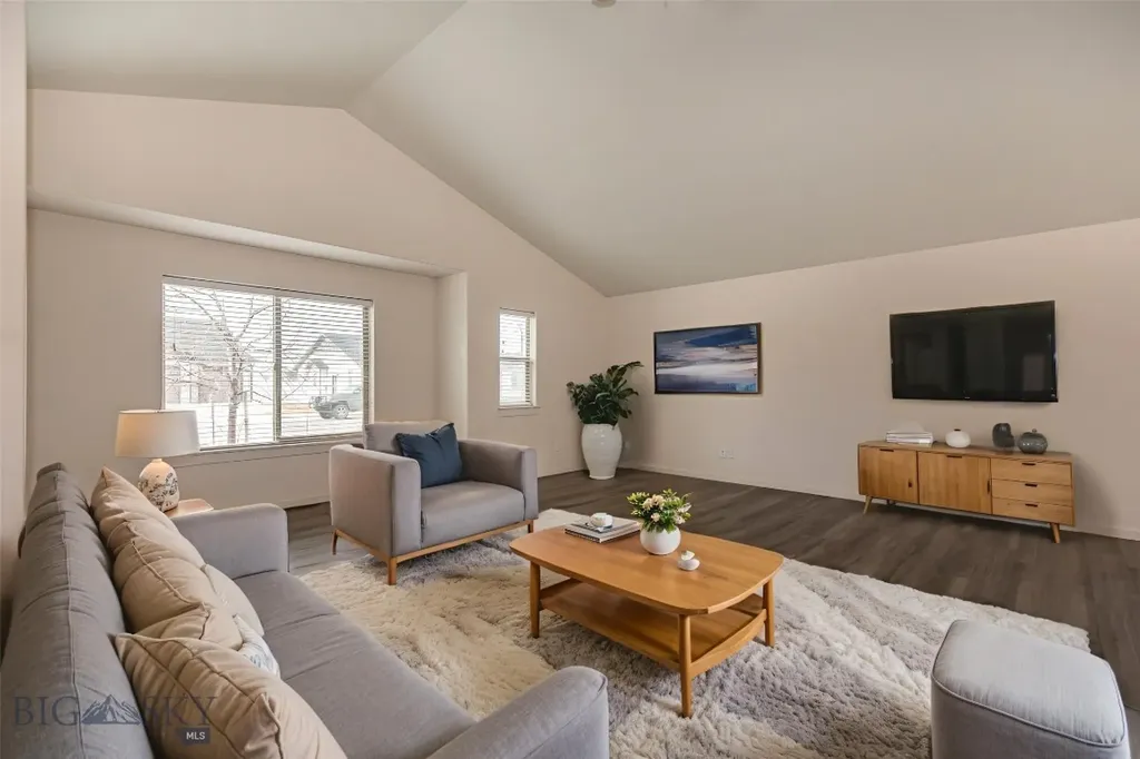 1718 Shelby Avenue Belgrade MT 59714