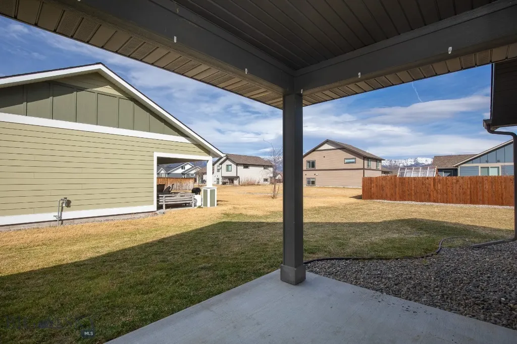 1718 Shelby Avenue Belgrade MT 59714