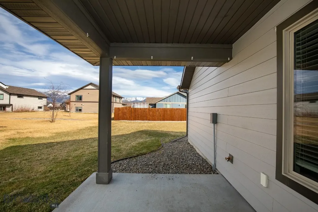 1718 Shelby Avenue Belgrade MT 59714