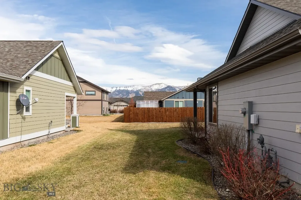 1718 Shelby Avenue Belgrade MT 59714