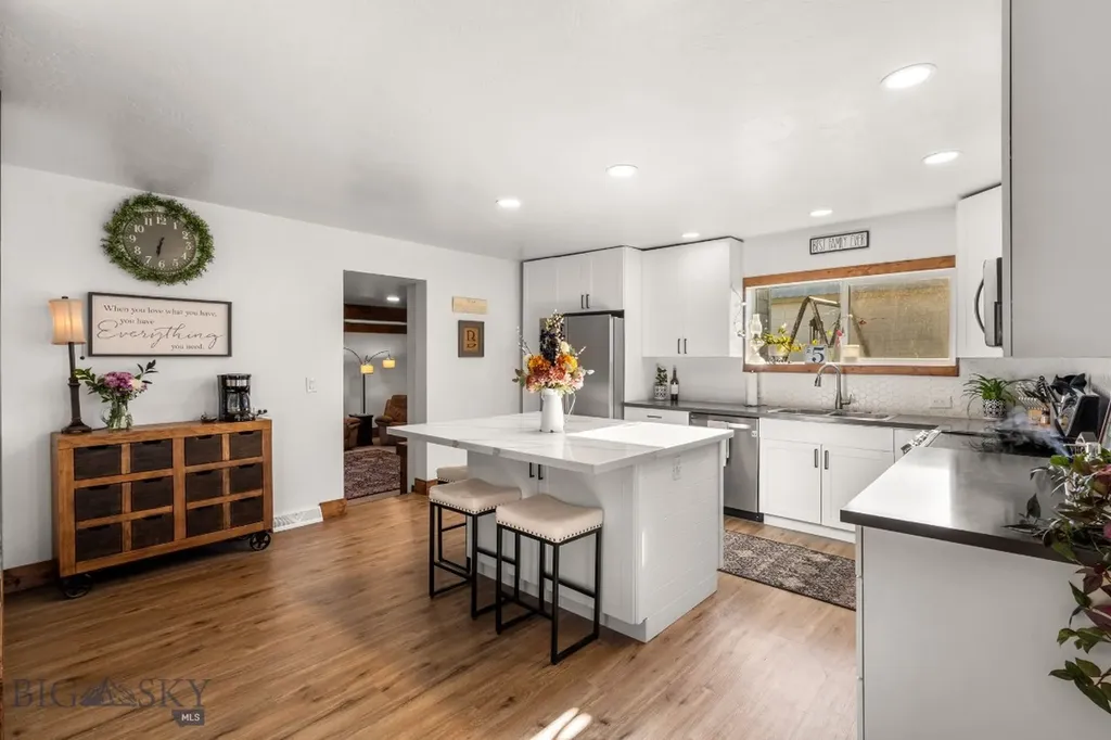 91 E Allison Avenue Belgrade MT 59714