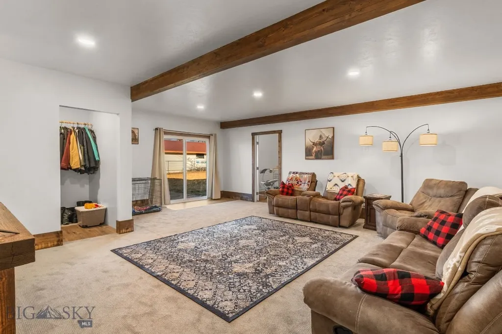 91 E Allison Avenue Belgrade MT 59714