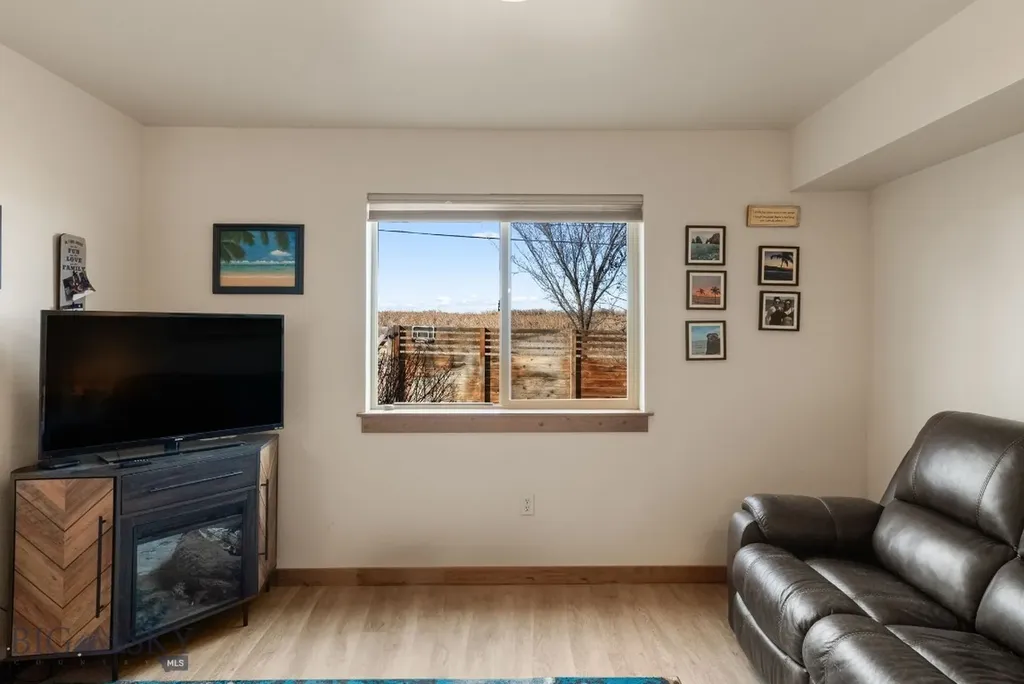 3355 Fen Way Bozeman MT 59718